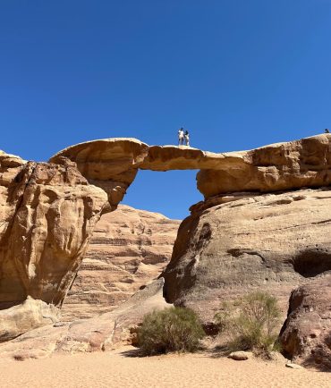 um-frouth-rock-bridge-wadi-rum-desert