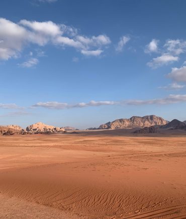 view-white-desert-wadi-rum